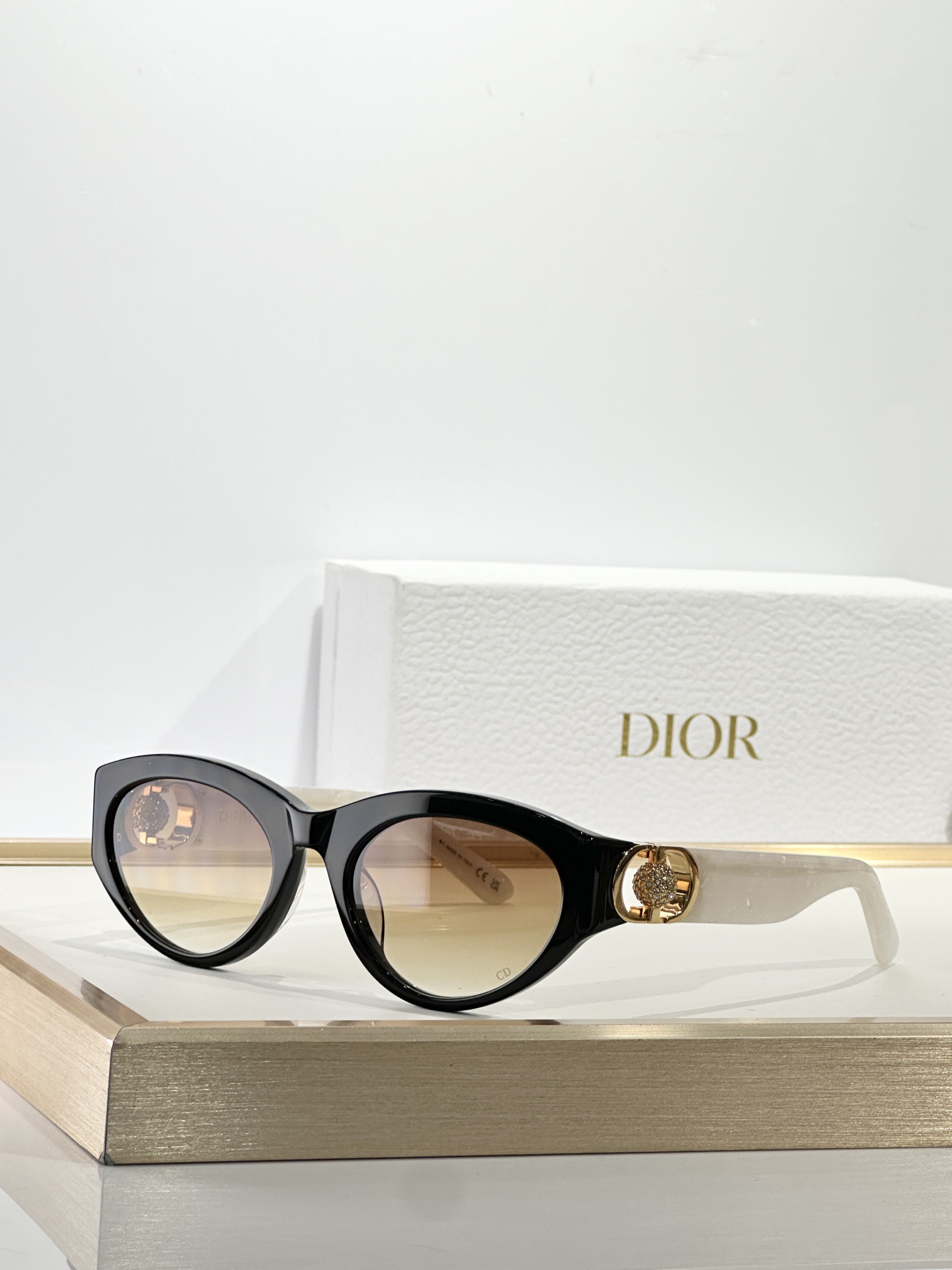 Dio* MODEL：30Montaigne B7FSIZE：  56口20-135