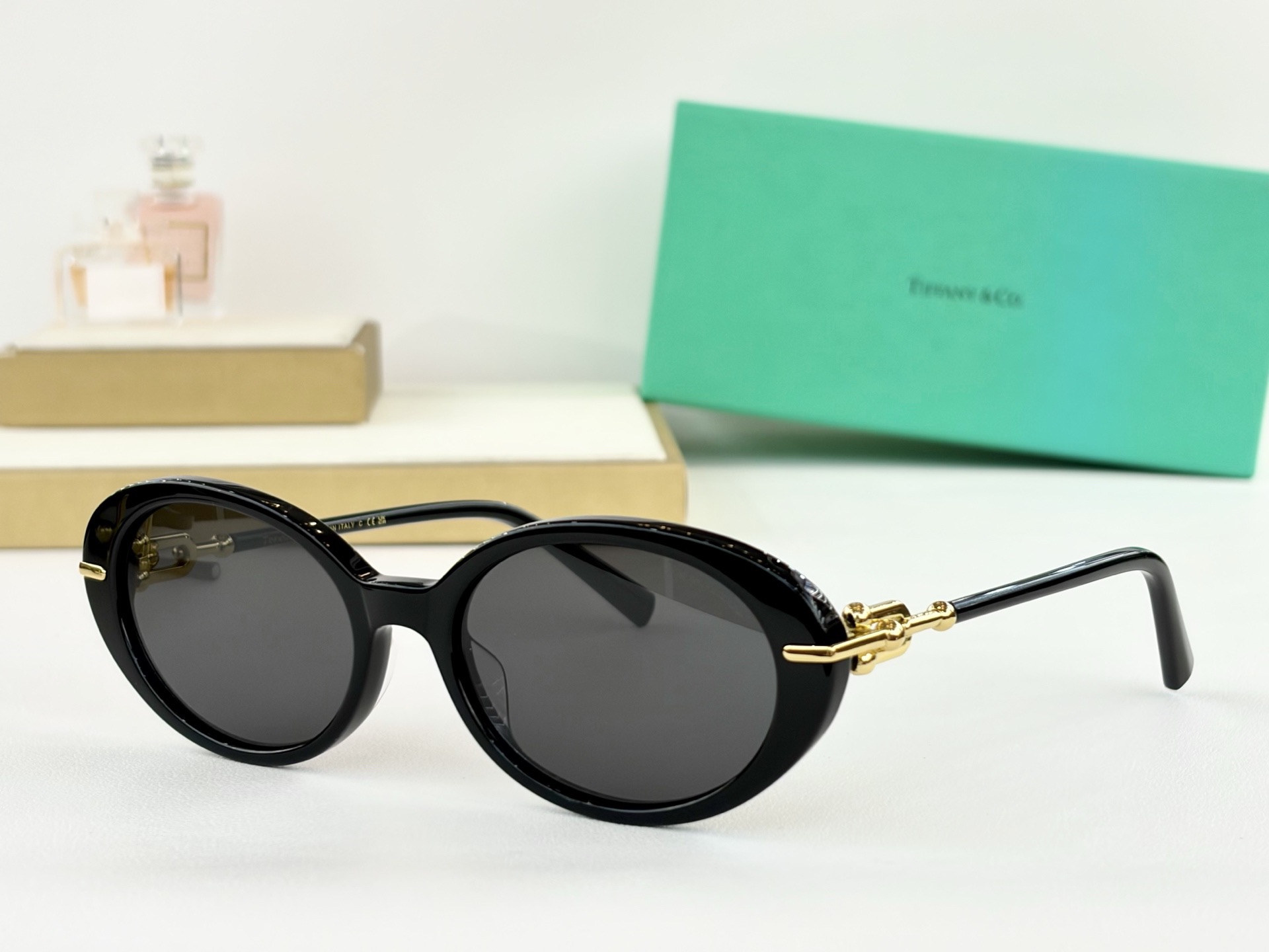 TIFFANY&Co. MODEL：TF5036 SIZE：54-18口145 