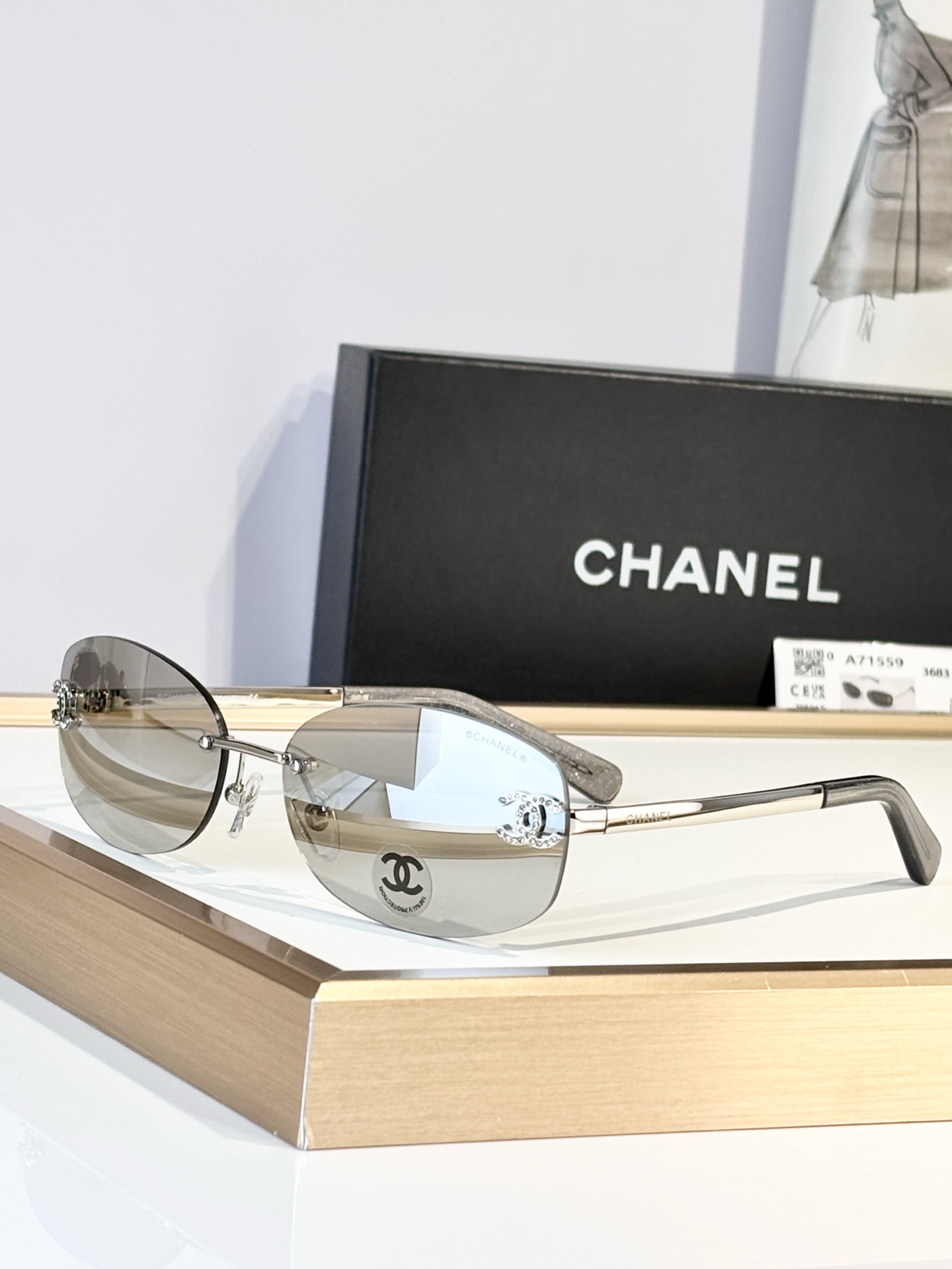 CHANEL MODEL：A71559 SIZE：62口16-145 