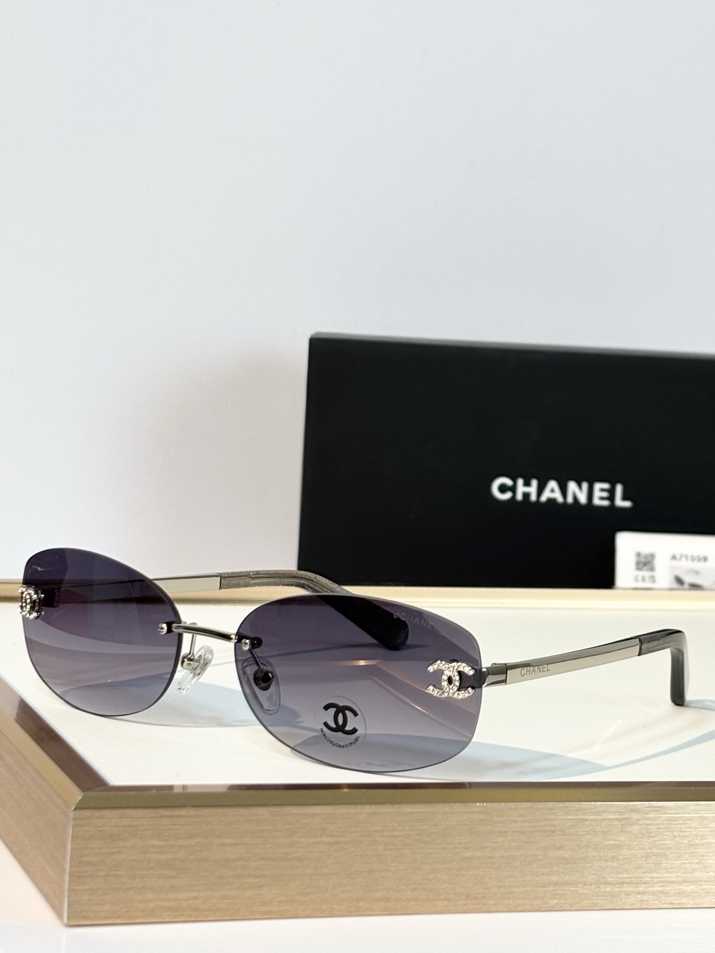 CHANEL MODEL：A71559 SIZE：62口16-145 