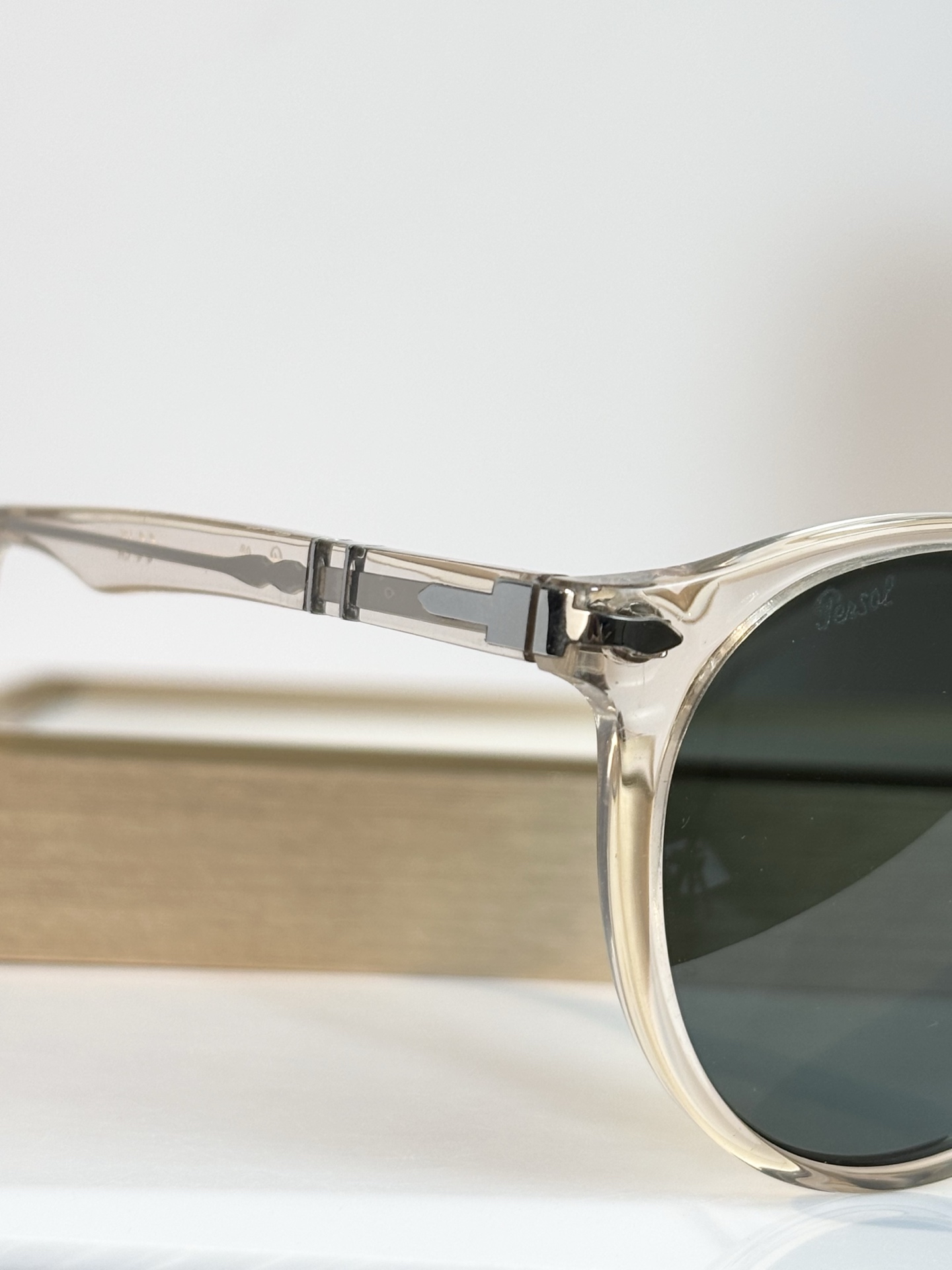 Persol MODEL：0PO3171S SIZE：52口20-145 