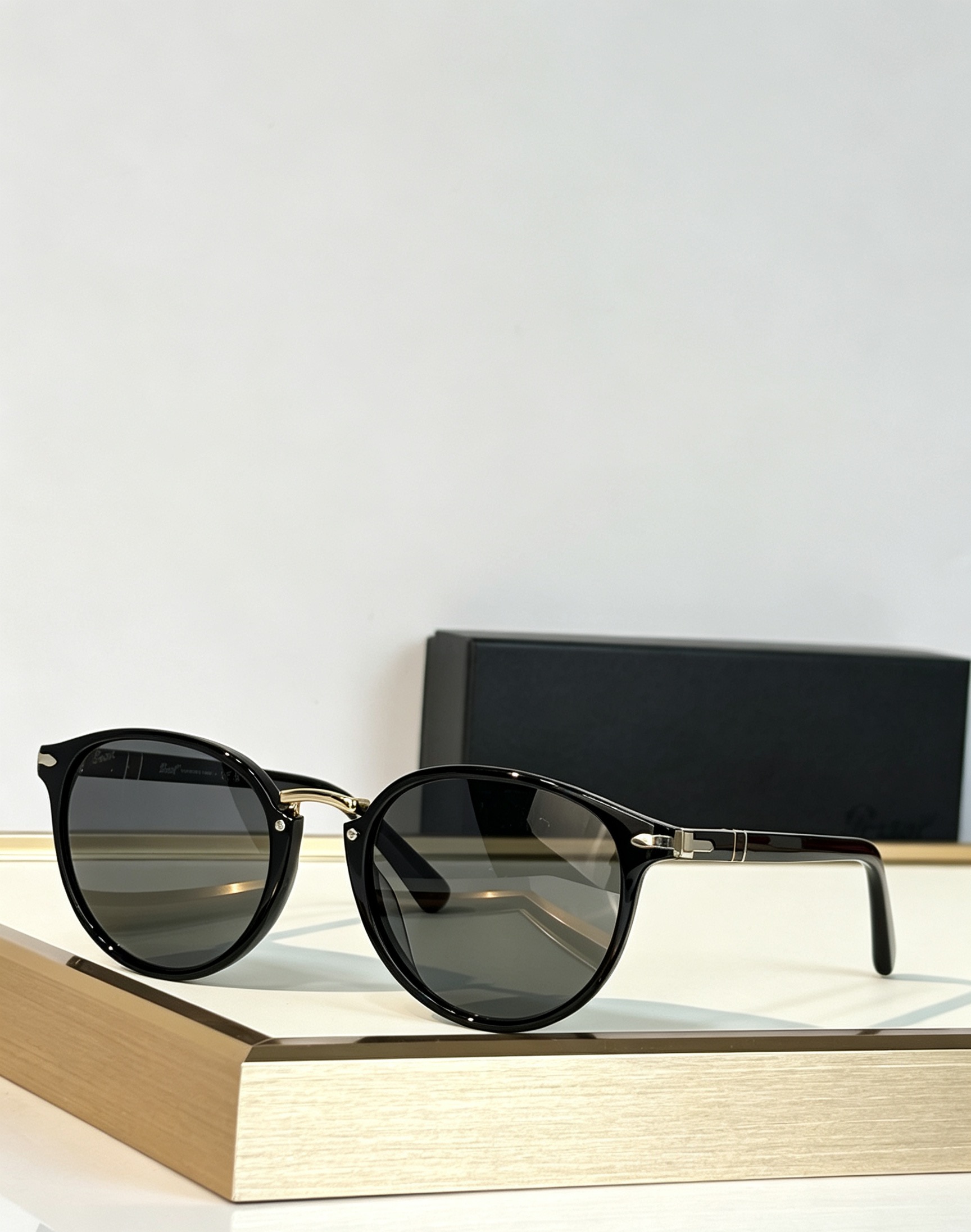Persol MODEL：3210 SIZE：51口21-145 