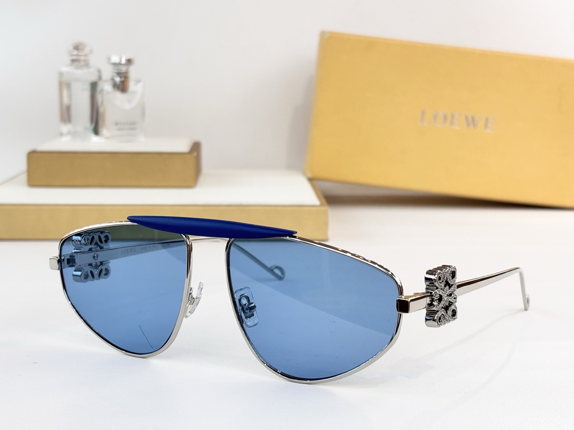 LOEWE MOD：LW1735LS Size：60口15-143 