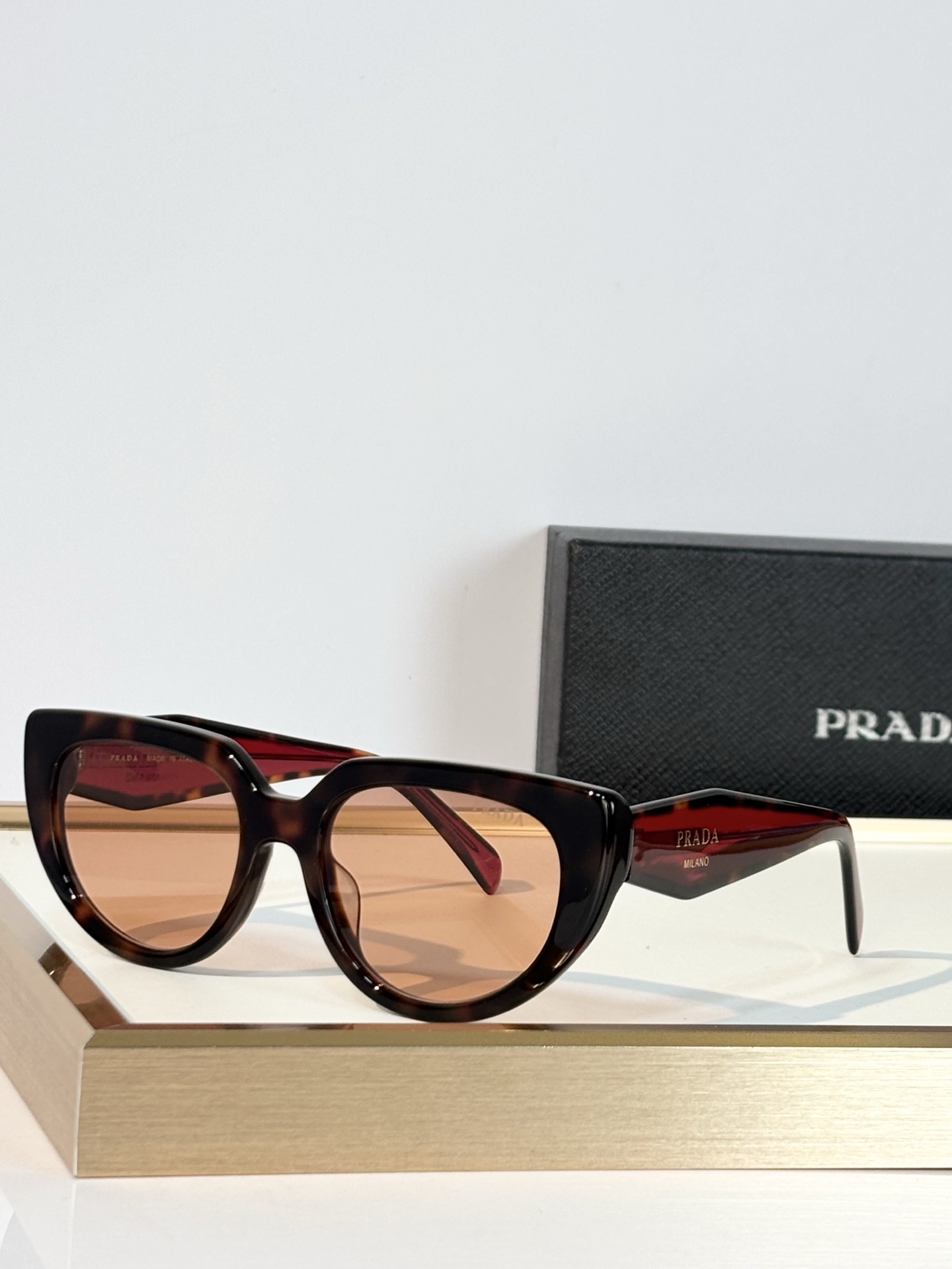 PRAD* MODEL：PR 2197S SIZE：55口20-145 