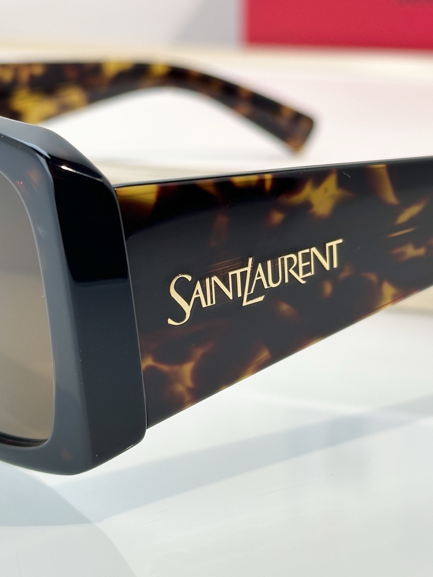 SAINT LAURENT MOD：SL832 size：57口15-140