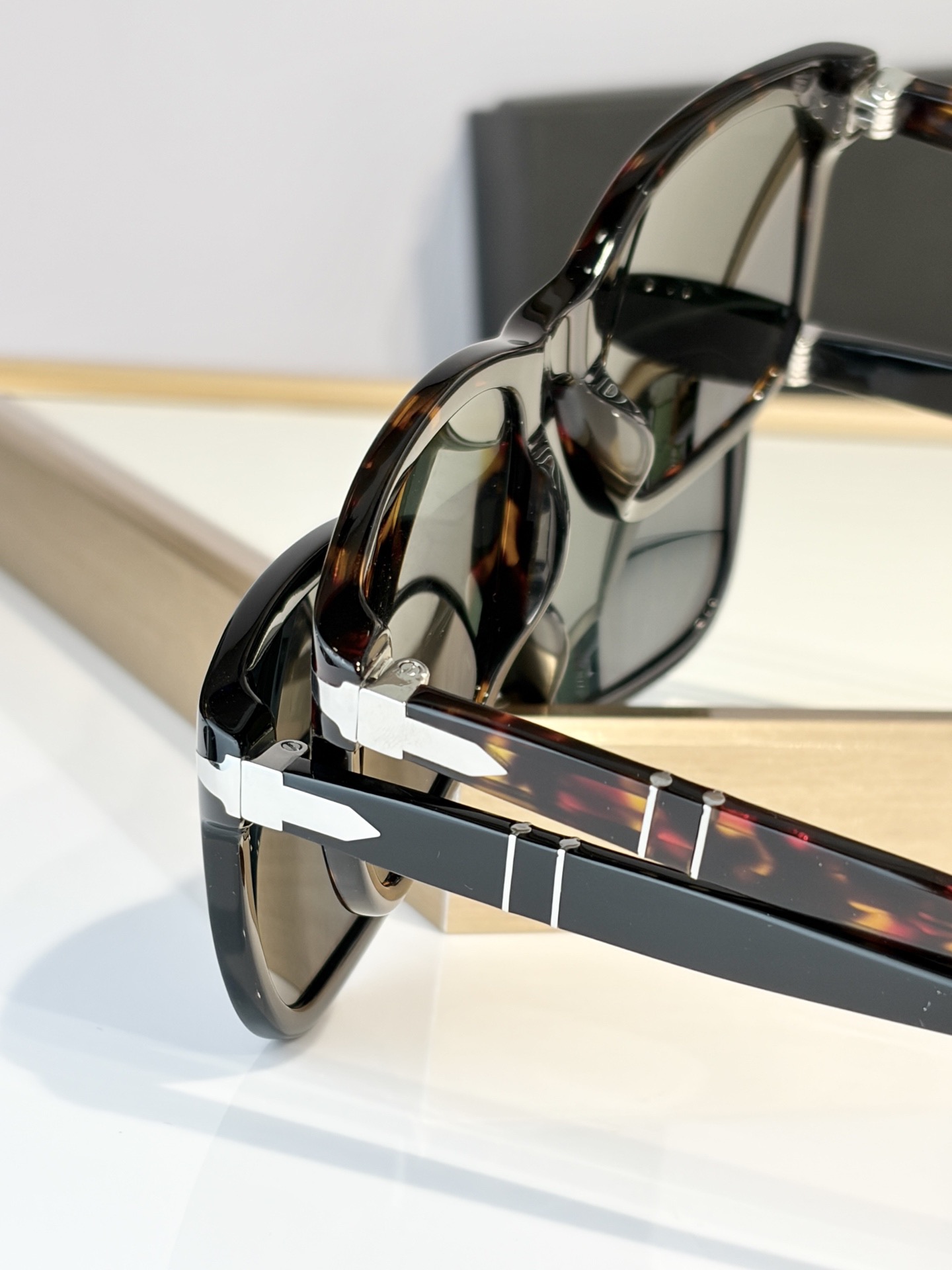 Perso* 玻璃镜片 Glass lens MODEL：3357-S SIZE：53口19-145  