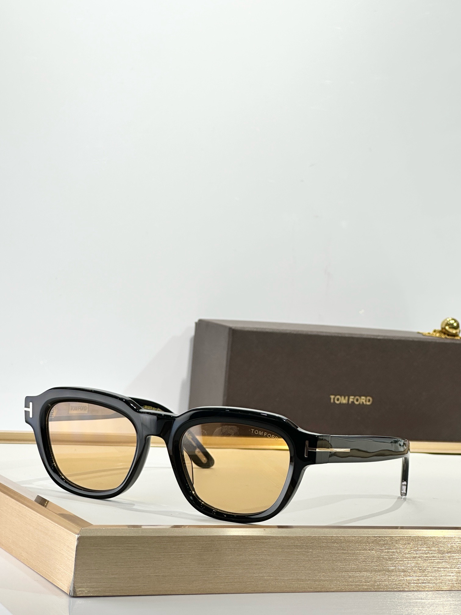 𝐓𝐎𝐌 𝐅𝐎𝐑𝐃 MOD：FT1226 size： 52-20-135 