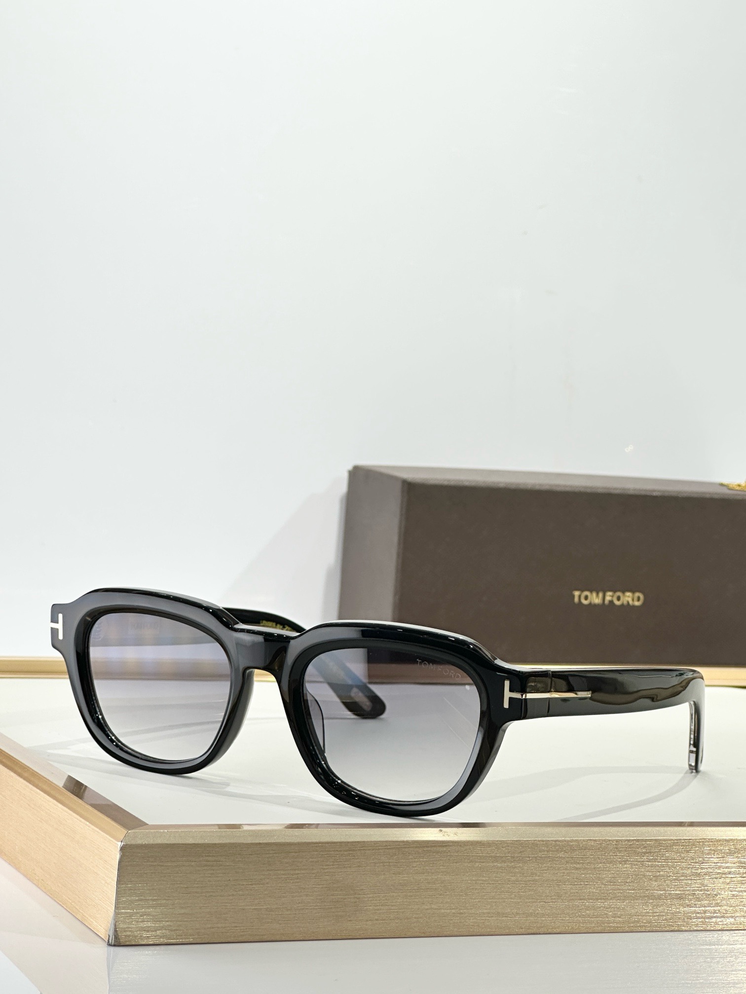 𝐓𝐎𝐌 𝐅𝐎𝐑𝐃 MOD：FT1226 size： 52-20-135 