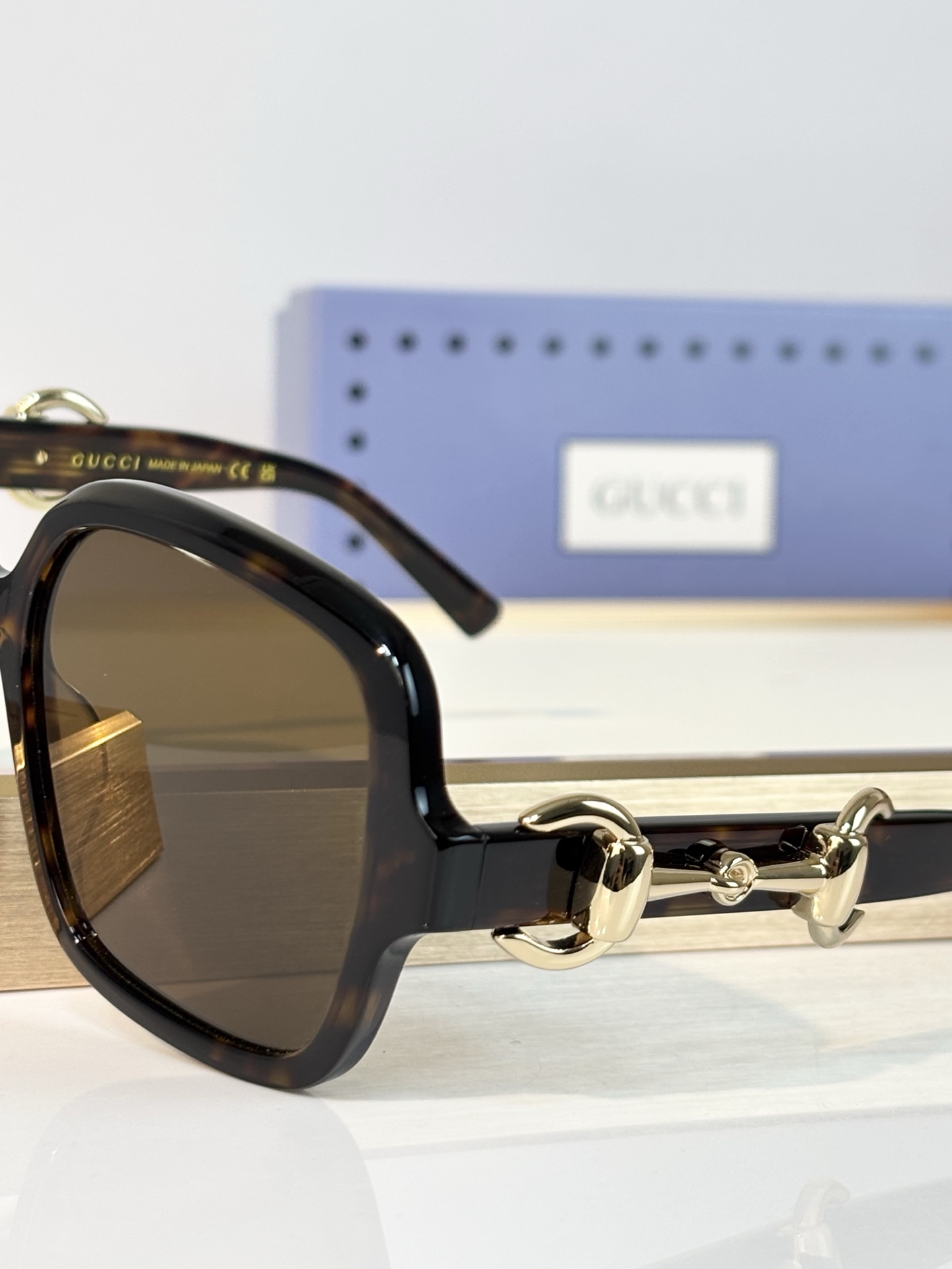 GUCCI oversized MOD：GG2215S Size：57口16-140 