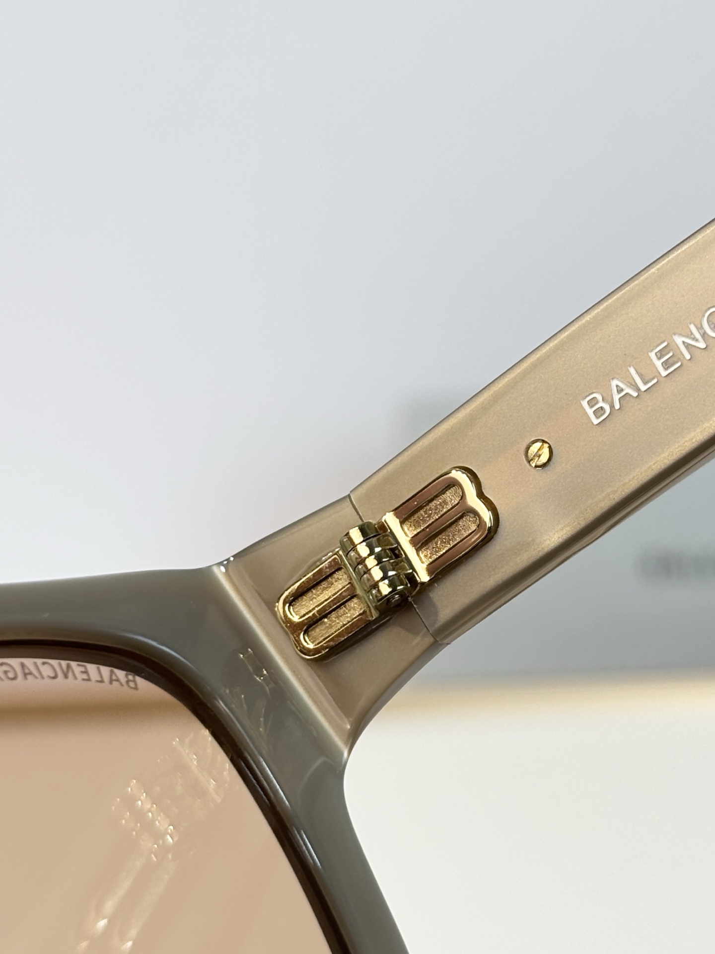 BALENCIAG* MODEL：BB7081 SIZE：50口19-140 