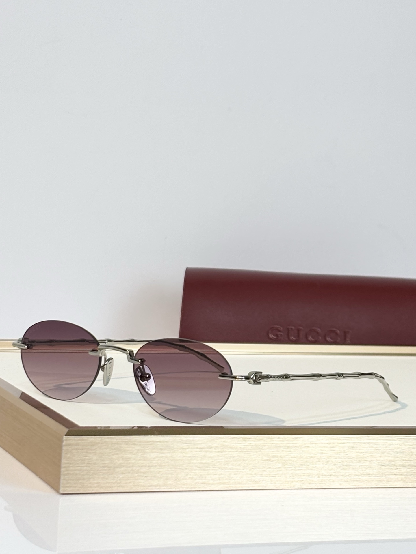 Gucc* Mod ：GG2385S Size：53口19-145 