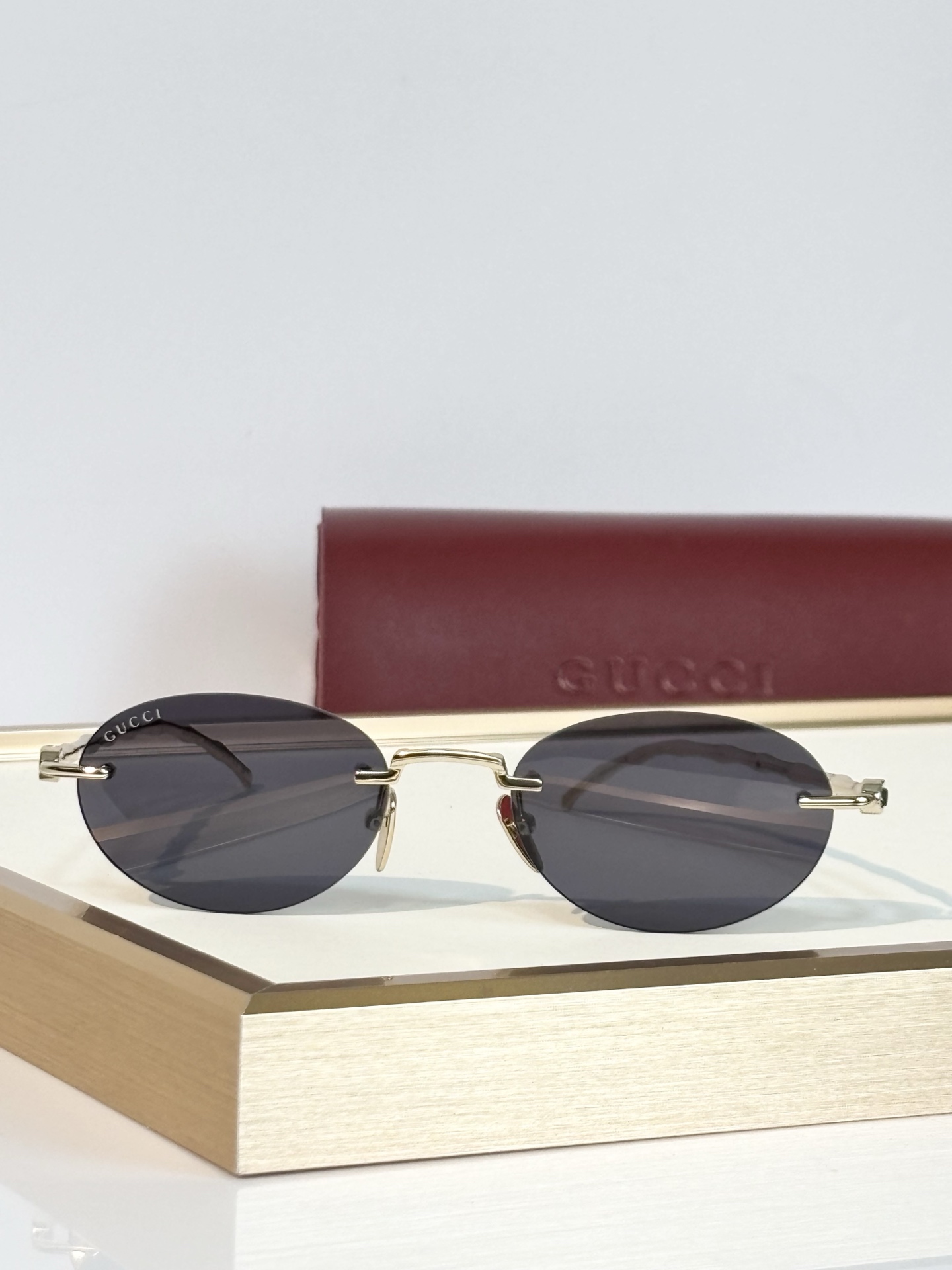 Gucc* Mod ：GG2385S Size：53口19-145 