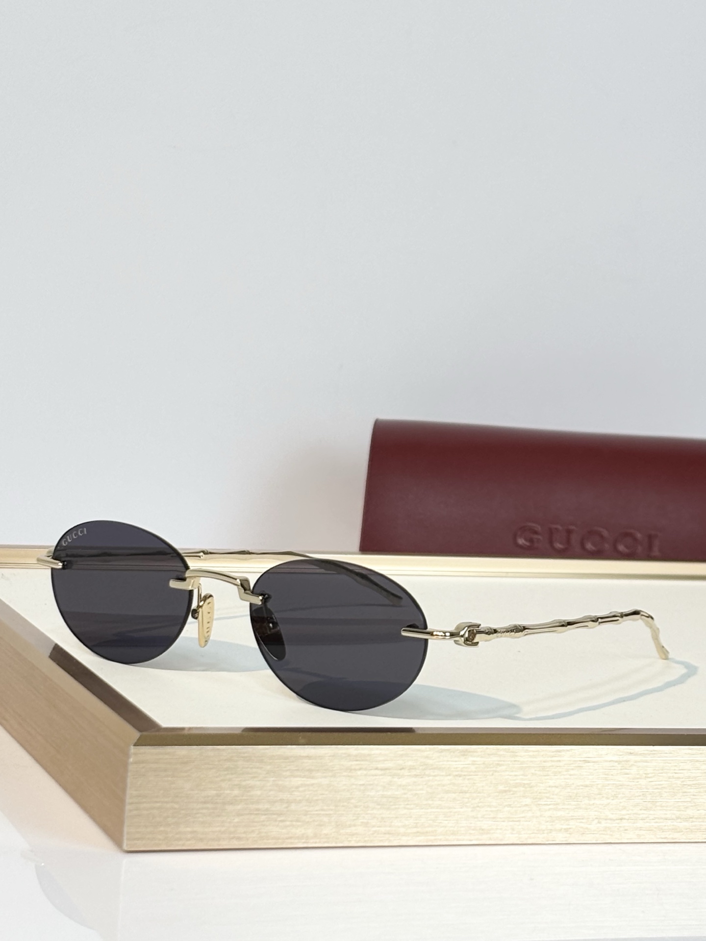 Gucc* Mod ：GG2385S Size：53口19-145 
