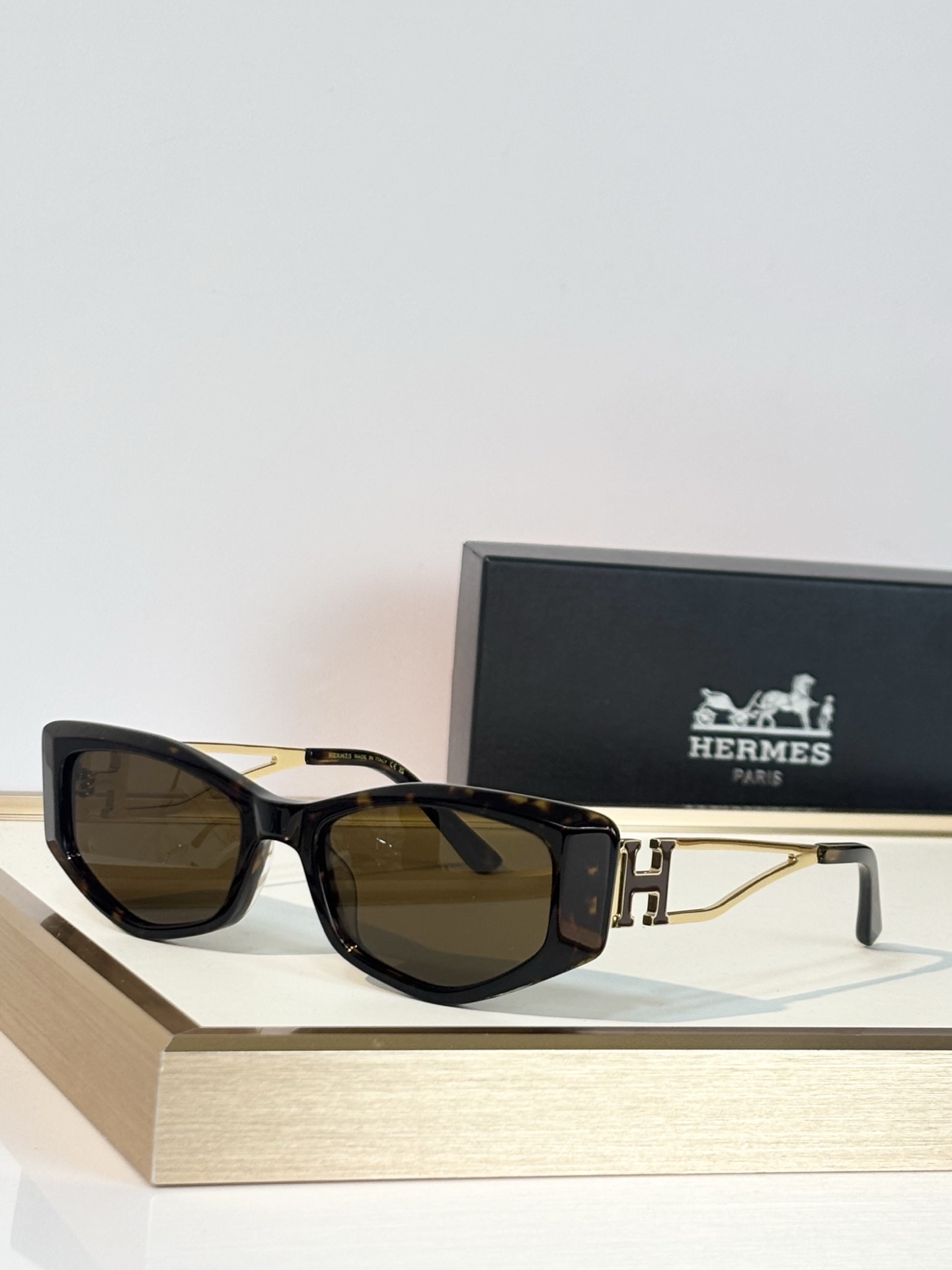 Herme* Mod ：H8126S Size ：56口19-145 