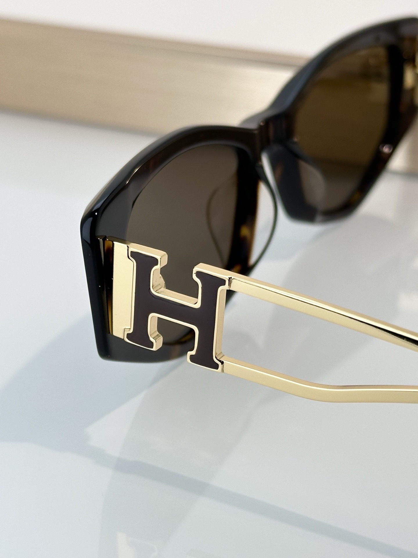 Herme* Mod ：H8126S Size ：56口19-145 