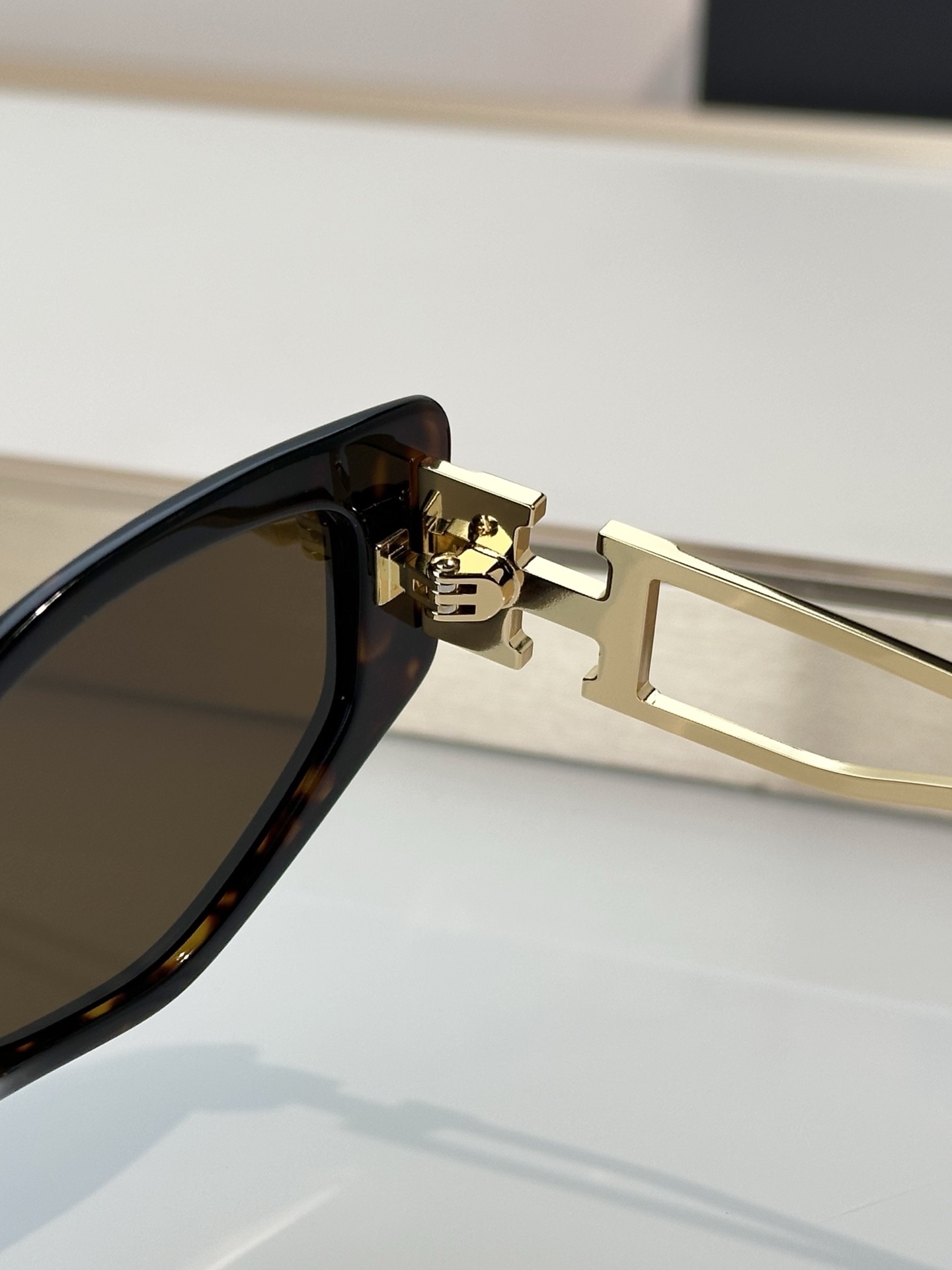 Herme* Mod ：H8126S Size ：56口19-145 