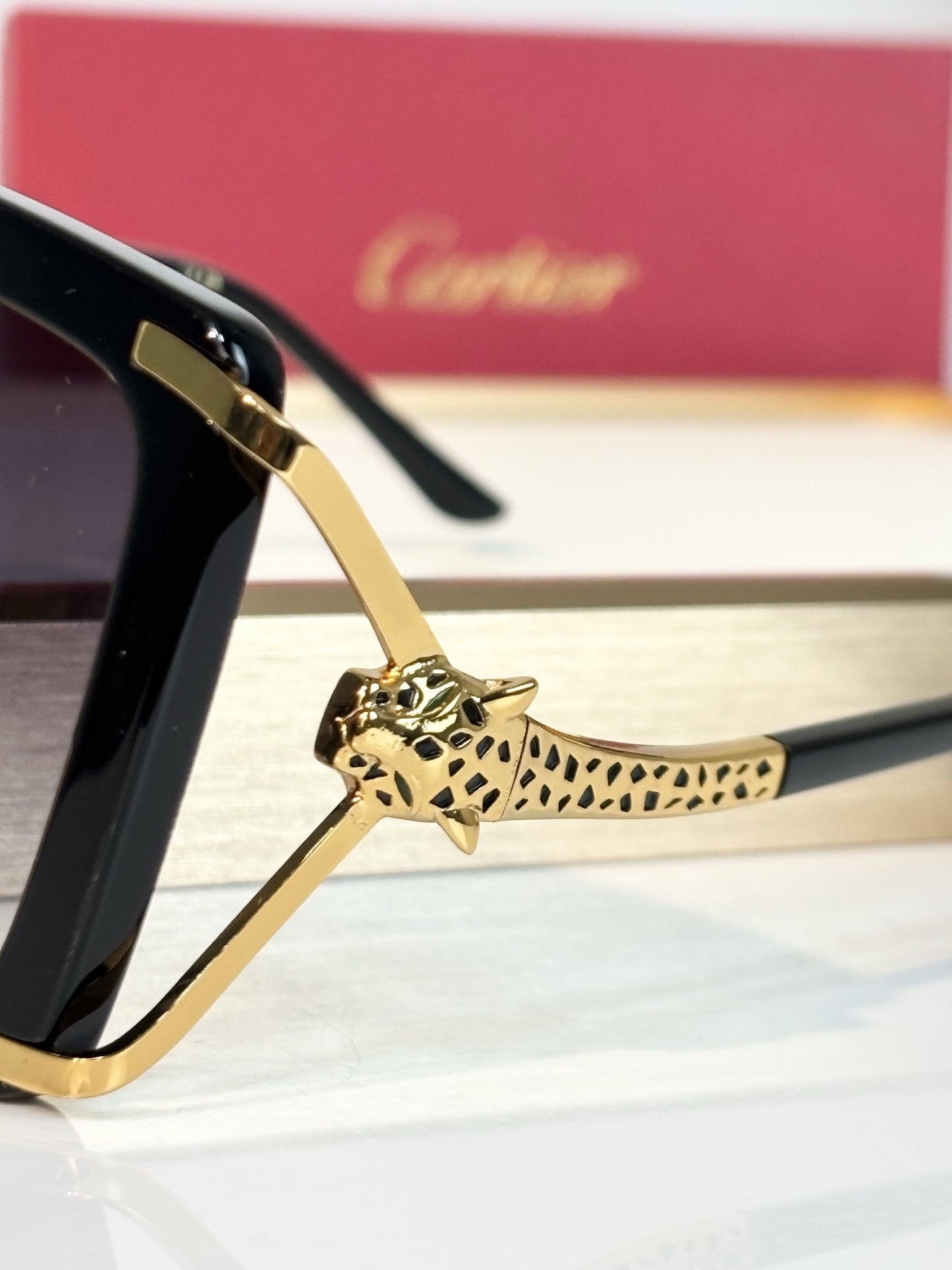 Cartie* MODEL：CT02285O SIZE：56口15 132 