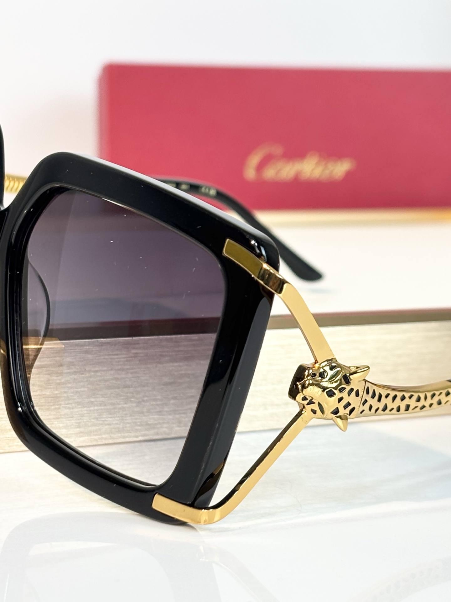 Cartie* MODEL：CT02285O SIZE：56口15 132 