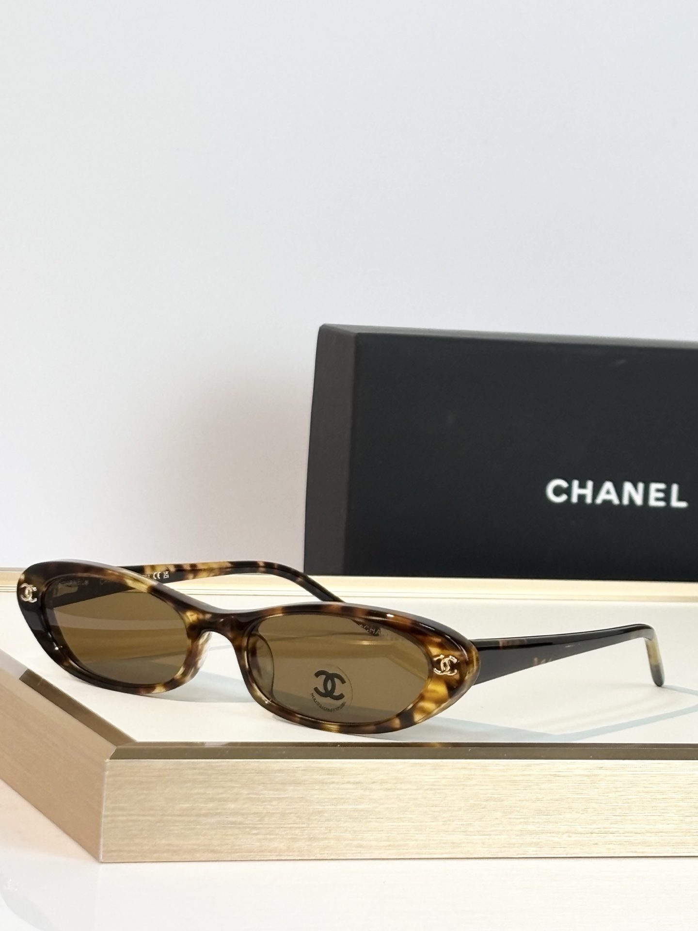 CHANEL MODEL：CH3025 SIZE：52口17-140 