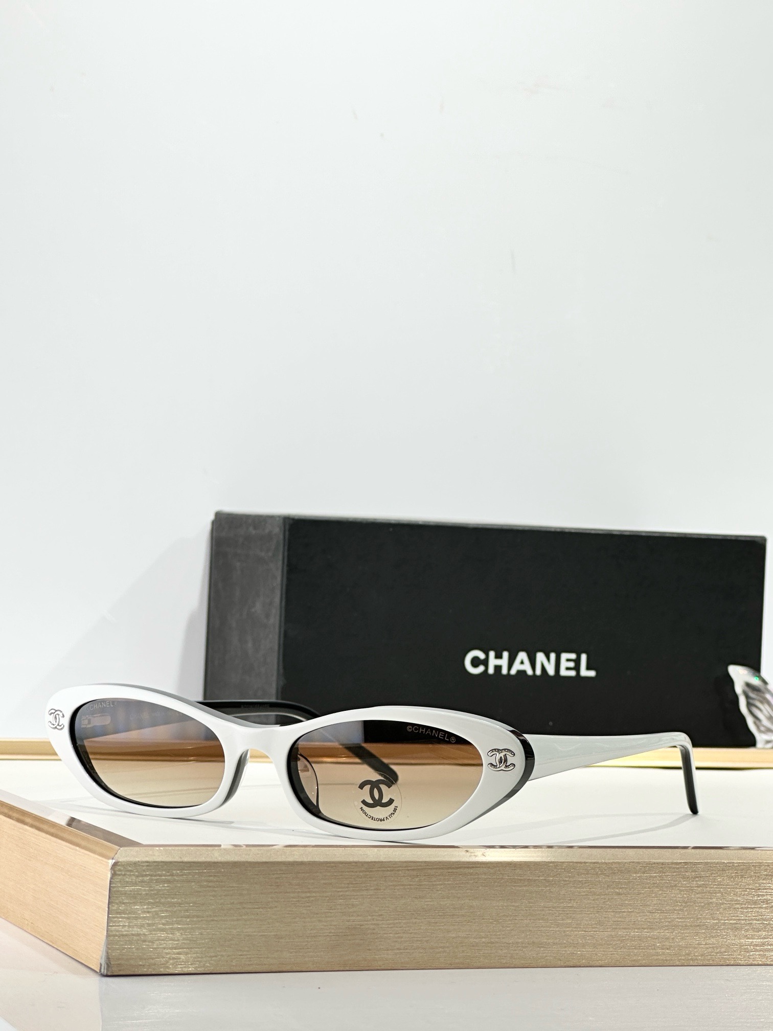 CHANEL MODEL：CH3025 SIZE：52口17-140 