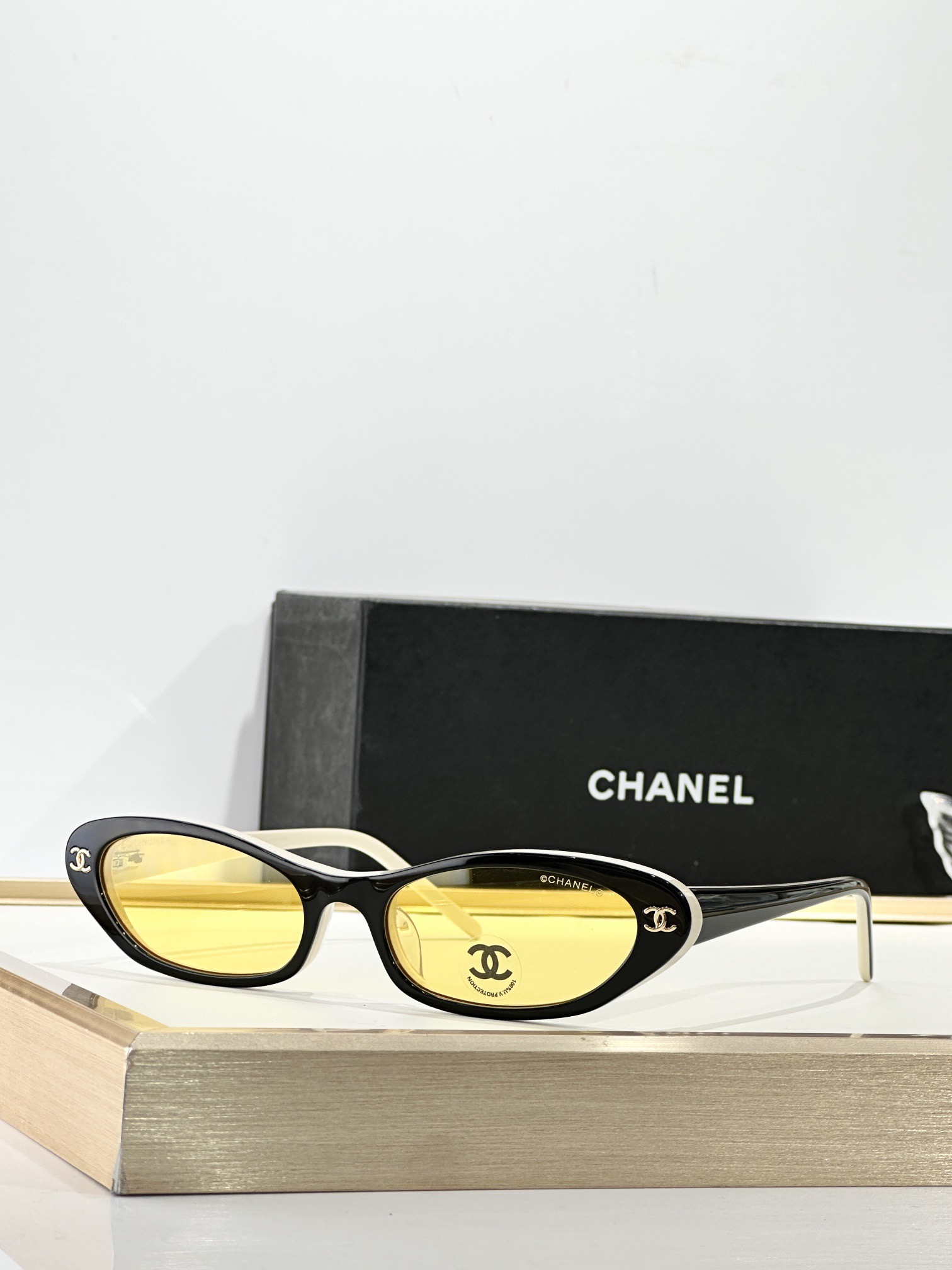 CHANEL MODEL：CH3025 SIZE：52口17-140 