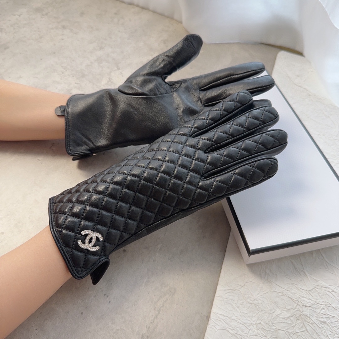 香奈儿新款女士手套一级羊皮皮质超薄柔软舒适特显手型质感超群M,L