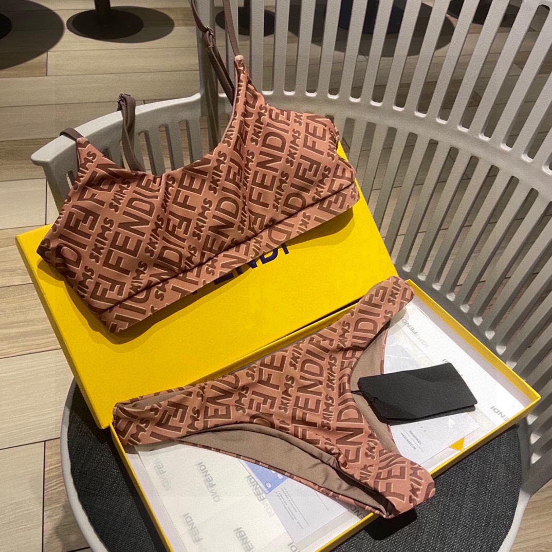 NO:291088,Fend* new skims co-branded custom bikini swimsuit~letter logo printed suspender vest bra underwear   briefs two-piece suit S M L swimsuit swim trunk bikini, swimsuit, swimming trunk, bikini, fendi, swimsuits, bikinis19860909fend*新款skims联名定制比基尼泳衣~字母logo印花吊带背心文胸内衣 三角裤两件套装 S M L泳衣泳裤比基尼,泳衣，泳裤，比基尼,fendi,swimsuits,bikinis,accessory