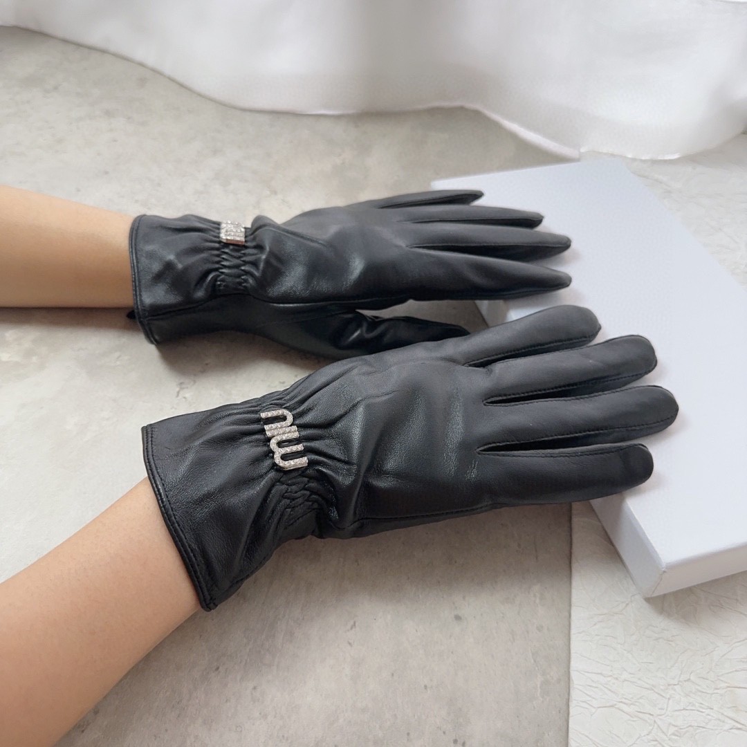 MiuMiu Gloves Women Sheepskin Fall/Winter Collection Fashion