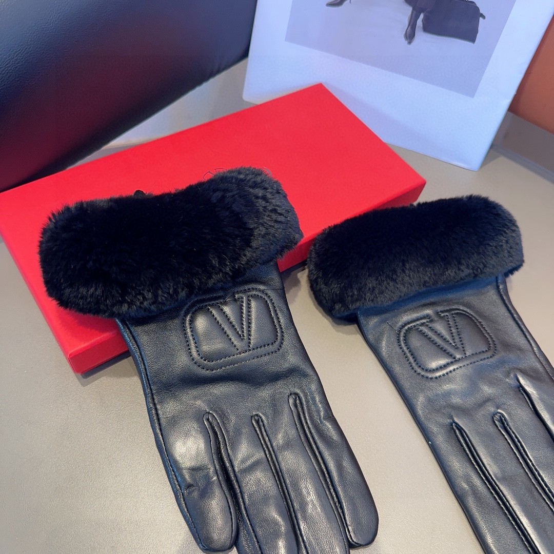 Cozy and Stylish Valentine’s Skin Gloves for Autumn and Winter Warmth - 图片 7