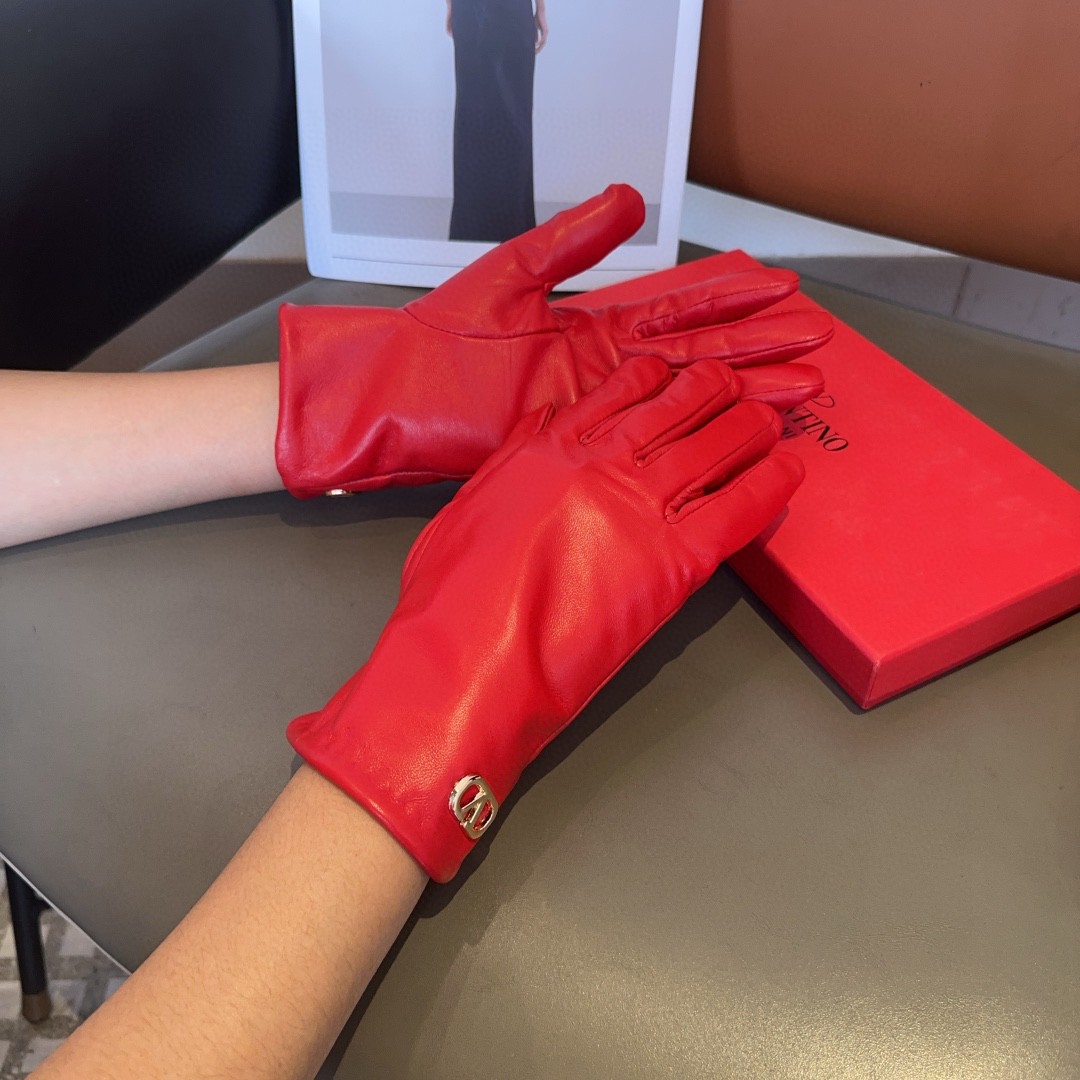 Cozy Valentine’s Fashion Gloves for Autumn/Winter: Classic, Soft, Warm, and Stylish (11 words) - 图片 2