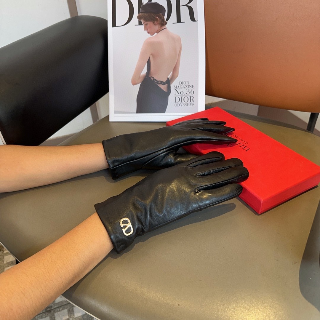 Cozy and Soft Valentine’s Fashion Gloves for Autumn/Winter with Classic Design - 图片 2