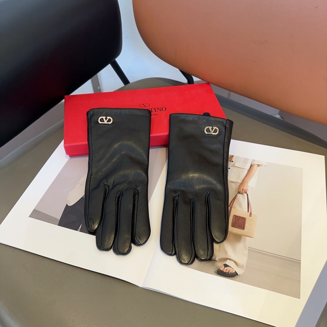 Cozy and Soft Valentine’s Fashion Gloves for Autumn/Winter with Classic Design - 图片 4