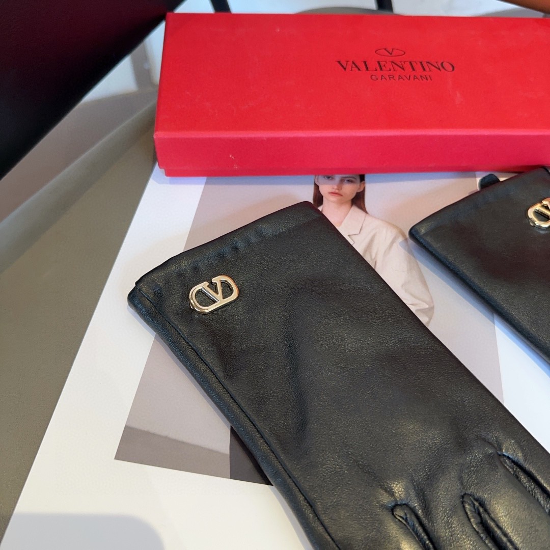 Cozy and Soft Valentine’s Fashion Gloves for Autumn/Winter with Classic Design - 图片 8