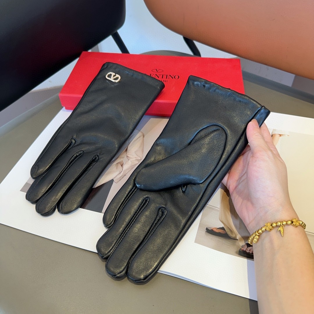 Cozy and Soft Valentine’s Fashion Gloves for Autumn/Winter with Classic Design - 图片 7