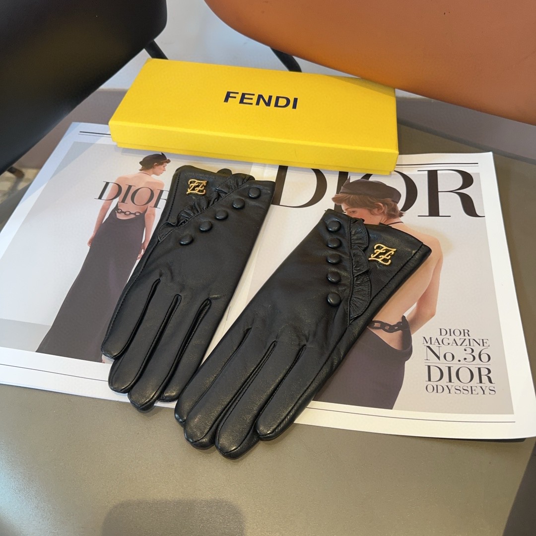 Luxurious Fendy Lambskin Gloves: Stylish, Warm, and Cozy for Autumn and Winter - 图片 3