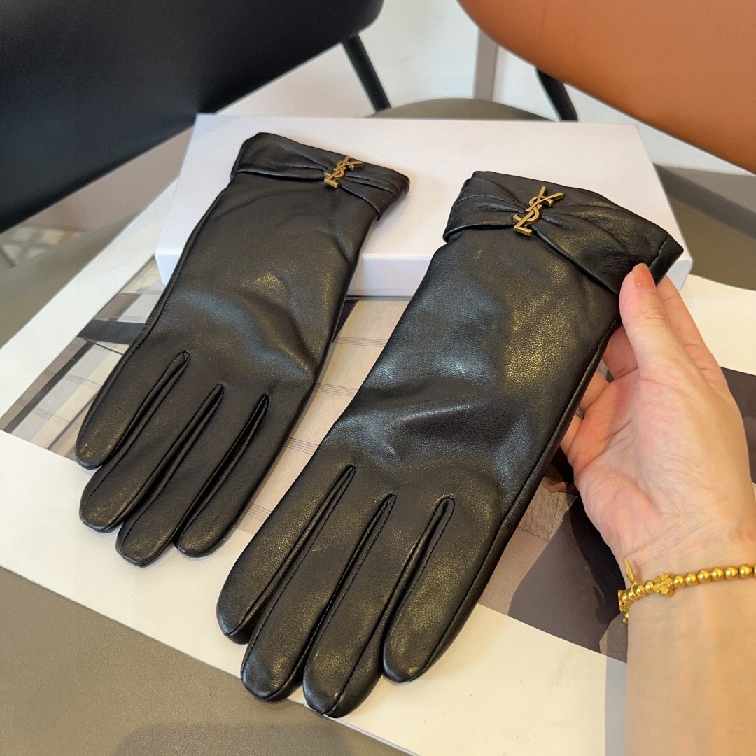 Warm and Stylish Lamb-Skin Gloves by St. Roland: Classic, Cozy, Fashionable. - 图片 5