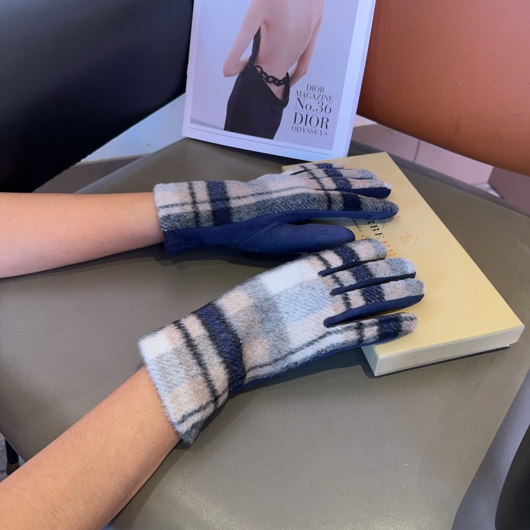 💰175 Barbara’s ladies gloves, fashion gloves, classic simplistic hands. Average - 图片 1