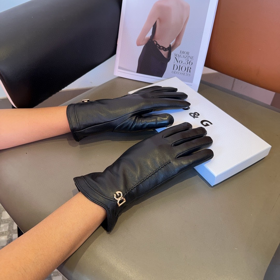 💰275 DG SHEEP’S GLOVES, FASHION GLOVES, WARM AND VELVET IN AUTUMN AND WINTER. ML