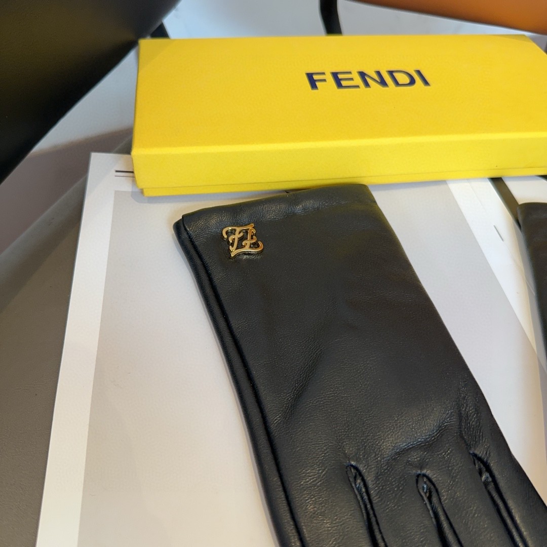 💰275 Fendy gloves, fashion gloves, warm and velvet in the autumn and winter - 图片 9