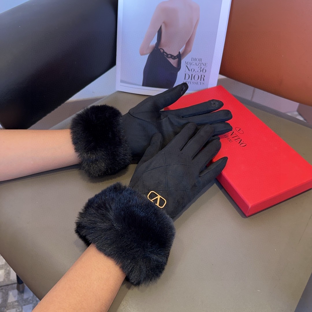 “Valentino Women’s Fashion Gloves: Classic, Cozy, and Soft – A Must-Have Accessory!” - 图片 2