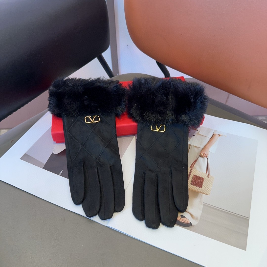 “Valentino Women’s Fashion Gloves: Classic, Cozy, and Soft – A Must-Have Accessory!” - 图片 3
