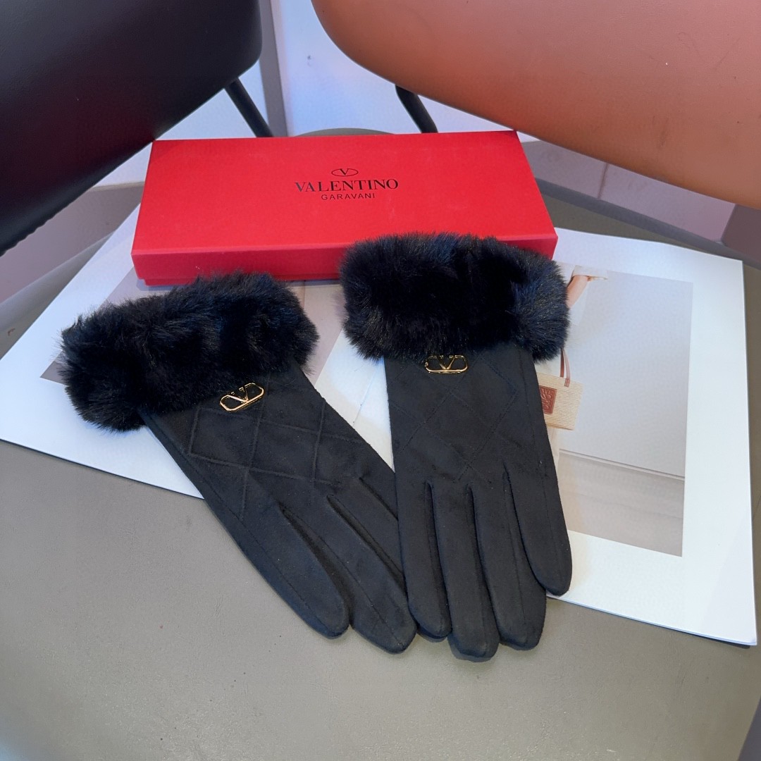 “Valentino Women’s Fashion Gloves: Classic, Cozy, and Soft – A Must-Have Accessory!” - 图片 9