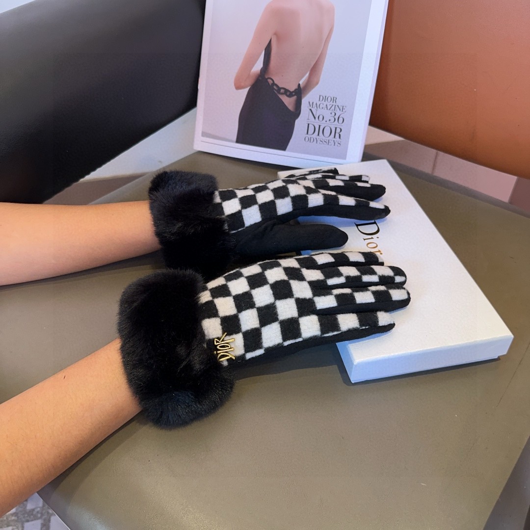 NO:294246,Dior women's gloves, fashionable gloves, classic, simple, and super comfortable, soft and versatile!  Gloves, gloves, dior, gloves19860909迪奥女款手套,时尚手套,经典简洁上手超舒适柔软、百搭！均码手套,手套,dior,gloves,accessory