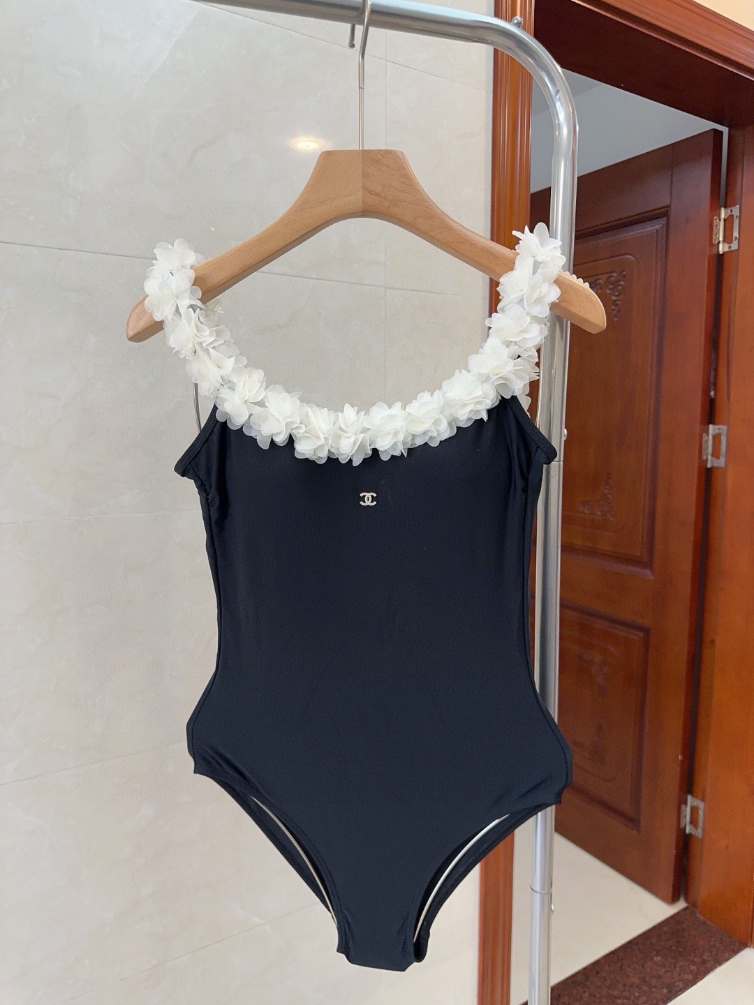 NO:302646,Chanel swimsuits are a must-have for fashion experts. They show off their figure!  SML swimsuits, swimsuits, swimsuits, bikinis, chanels, swimsuits, bikinis19860909香奈儿泳衣,时尚达人必备.超级显身材！SML泳衣泳裤比基尼,泳衣，泳裤，比基尼,chanel,swimsuits,bikinis,accessory