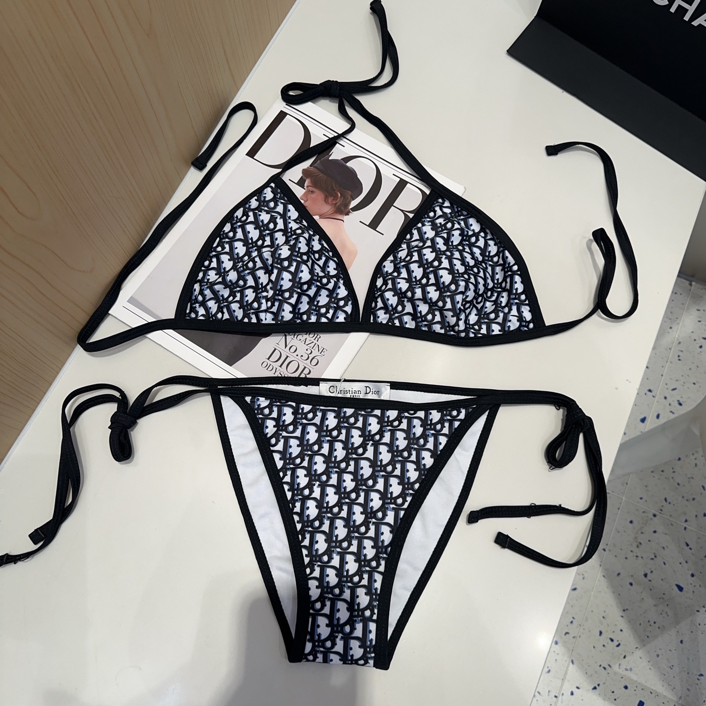 NO:303919,Dior swimsuits are a must-have for fashion experts. Super body shape!  SML swimsuits, swimsuits, swimsuits, bikinis, dior, swimsuits, bikinis19860909迪奥泳衣,时尚达人必备.超级显身材！SML泳衣泳裤比基尼,泳衣，泳裤，比基尼,dior,swimsuits,bikinis,accessory