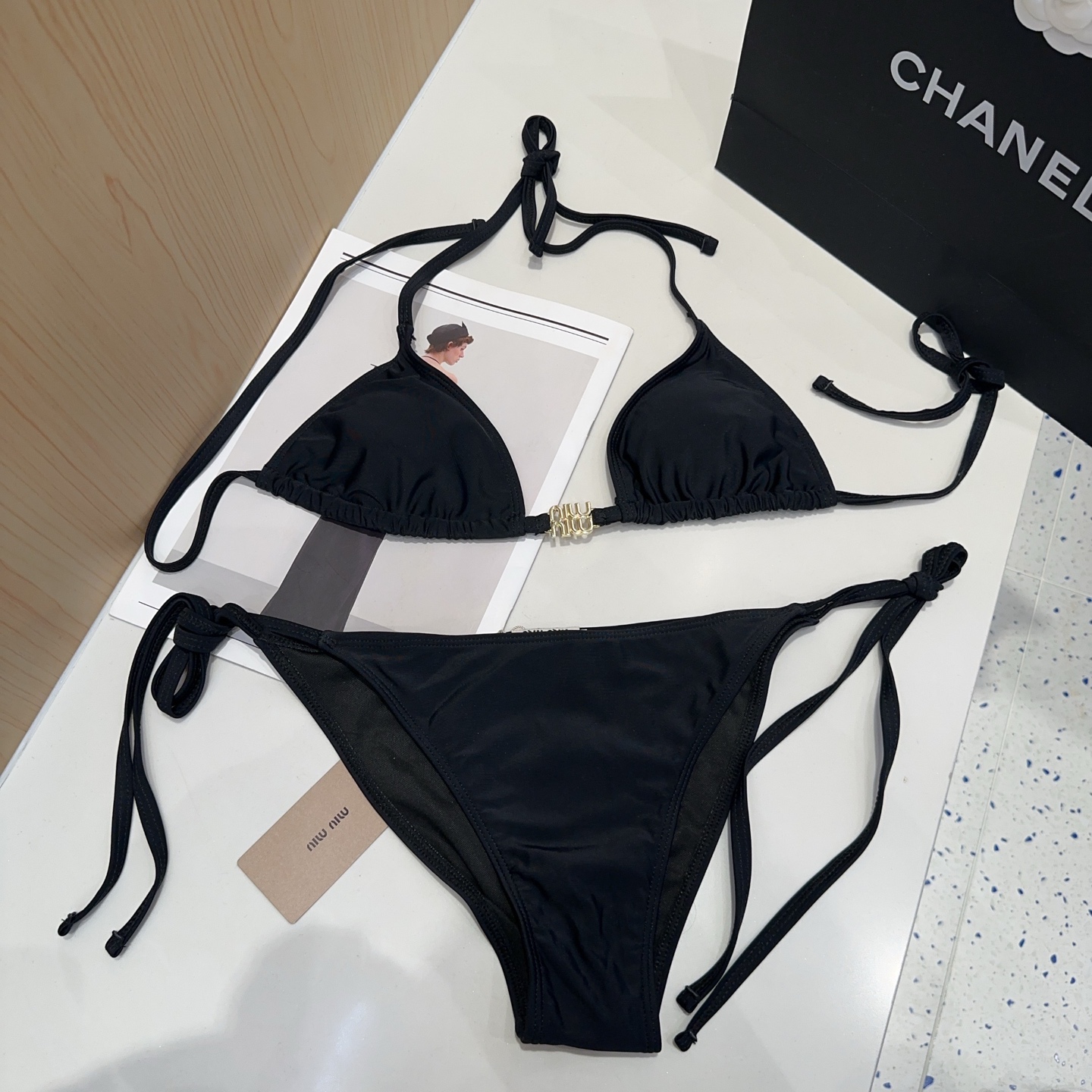 NO:303925,Miumiu swimsuit, the real thing is so beautiful!  If you can't take pictures of it, whoever wears it will be beautiful!  Very worth buying SML swimsuits, swimsuits, swimsuits, bikinis, miumiu, swimsuits, bikinis19860909miumiu泳衣,实物实在太美了！拍不出来它的美谁穿谁美！很值得入手 SML泳衣泳裤比基尼,泳衣，泳裤，比基尼,miumiu,swimsuits,bikinis,accessory