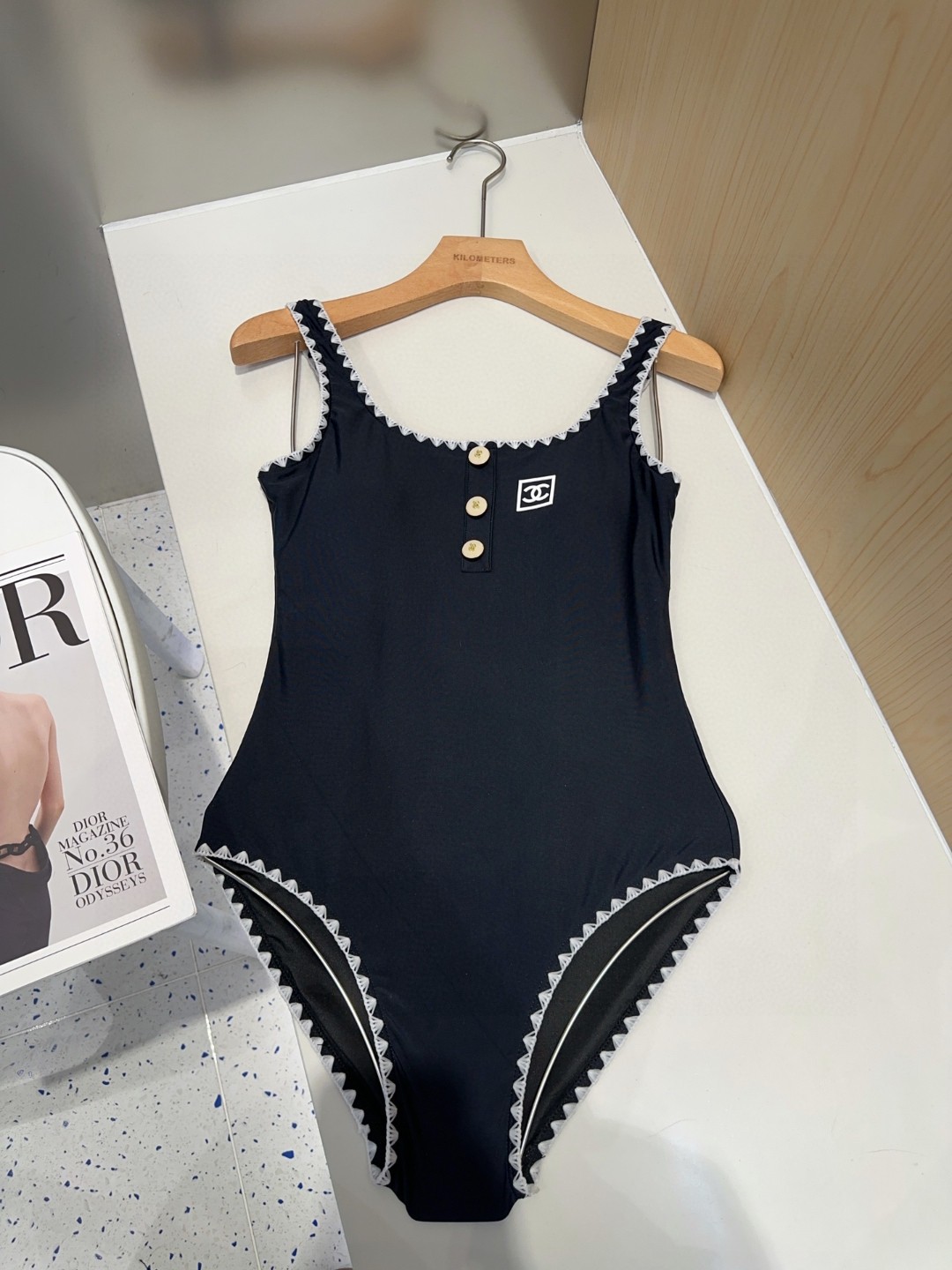 NO:304057,Chanel swimsuit, the real thing is so beautiful!  If you can't take pictures of it, whoever wears it will be beautiful!  Very worth buying SML swimsuits, swimsuits, swimsuits, bikinis, chanels, swimsuits, bikinis19860909香奈儿泳衣,实物实在太美了！拍不出来它的美谁穿谁美！很值得入手 SML泳衣泳裤比基尼,泳衣，泳裤，比基尼,chanel,swimsuits,bikinis,accessory