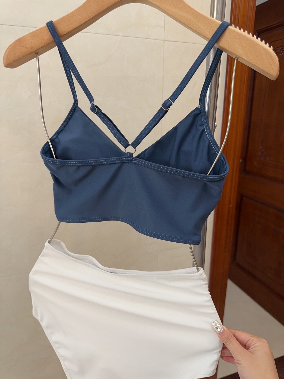 Stylish Paris Family’s New Bathing Suit: Perfect for Beach Photos! - 图片 6