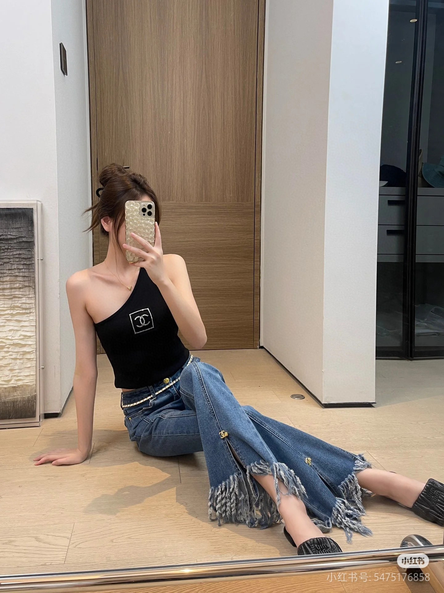 NO:304550,Chanel slanted shoulder knitted vest swimsuit swimsuit bikini, swimsuit, swimming trunk, bikini, chanel, swimsuits, bikinis19860909香奈儿斜肩针织背心泳衣泳裤比基尼,泳衣，泳裤，比基尼,chanel,swimsuits,bikinis,accessory