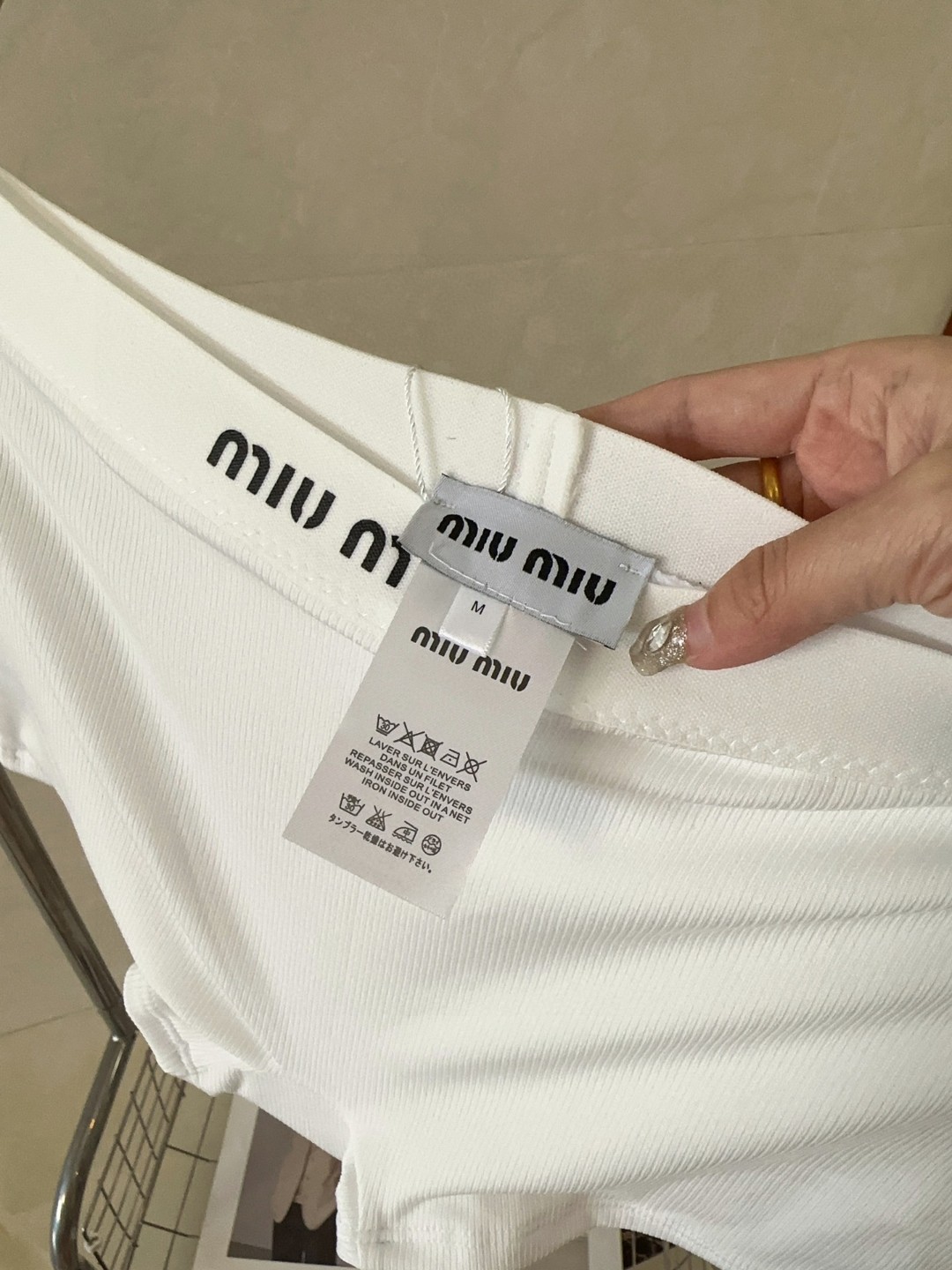
miumiu泳衣，时尚潮人必备！实物超级好看！海边度假拍照超级好！SML